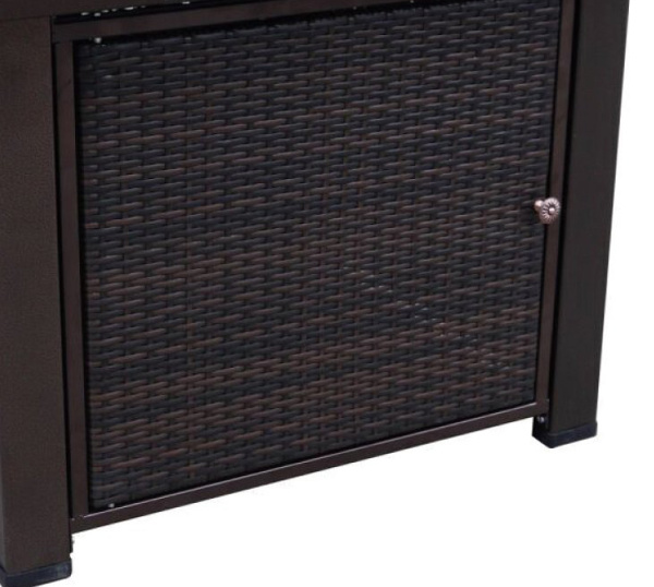 Stalleh Spis Rottang