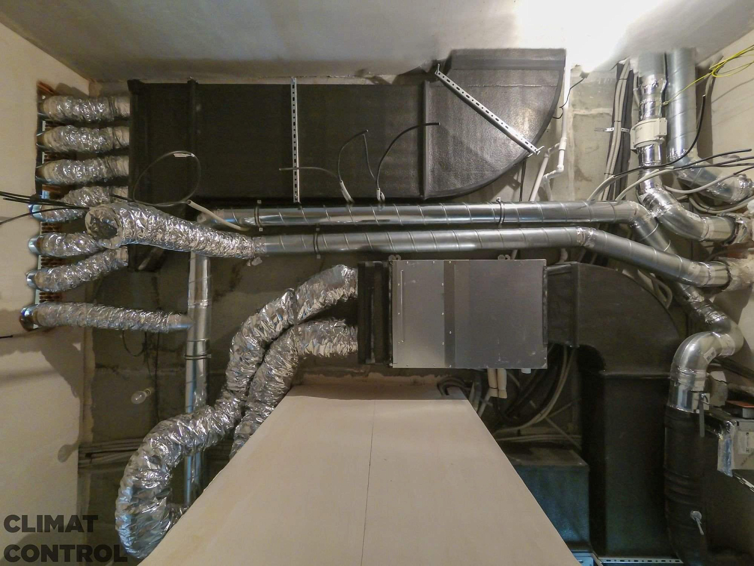 Монтаж канальных кондиционеров в Москве и области